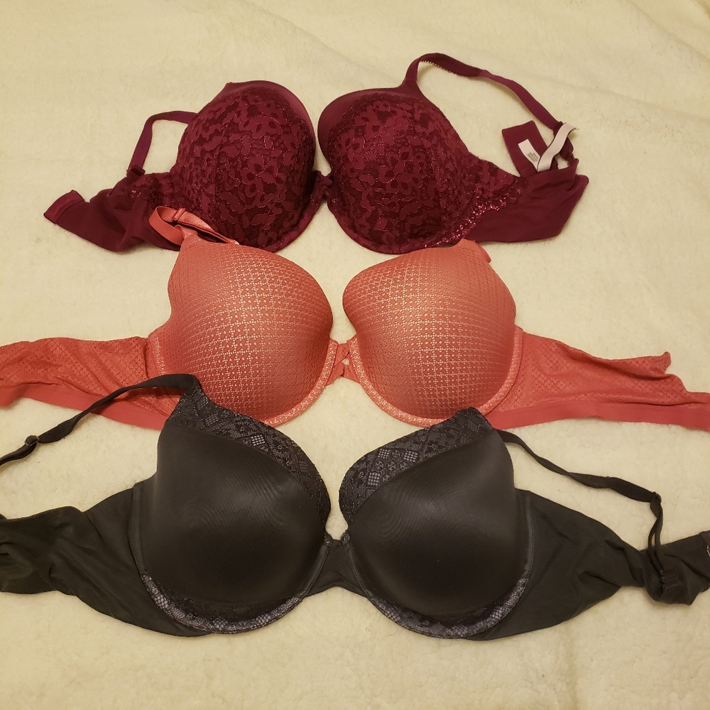 3 bras!